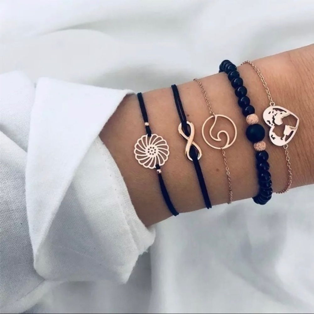 3/$30 💗 Round Stone Tassel Bracelet set